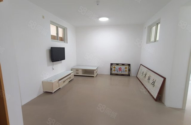 急售！金丰苑二楼 正规三室 带储藏室 精装修随时看房