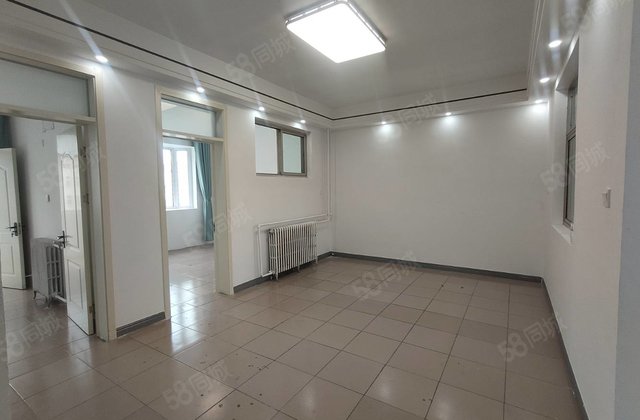 文轩本部 紧邻二实验 龙山南区 精装三室 免大税 看房方便