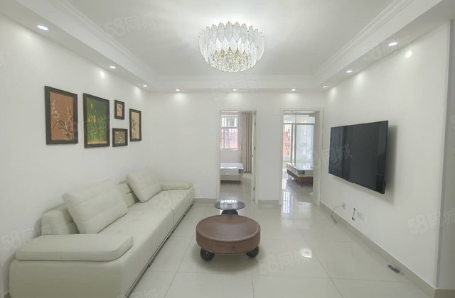 嘉明 小三居 交通便利 高楼层视野无遮挡 楼龄新 产权清晰