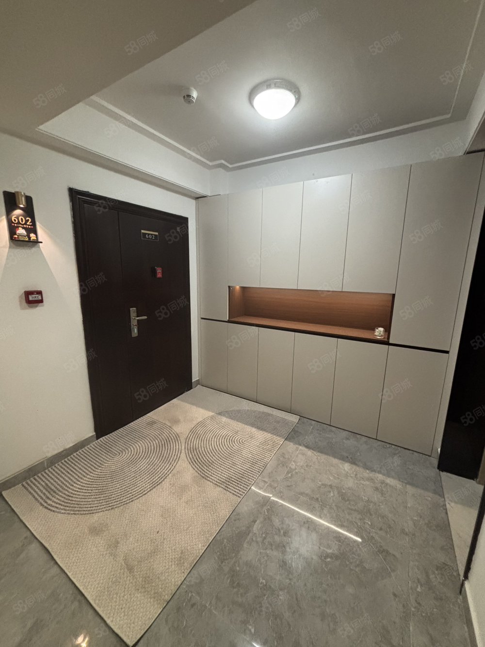 绿地斐勒公馆3室2厅2卫147㎡南北108万