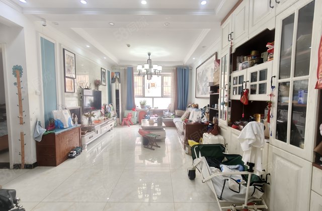 市中心第三人民医院 海源丽都 带车位双卫 楼龄新  商品房