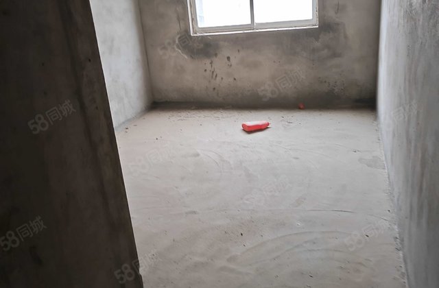 昌隆小区3室2厅130㎡17万二手房图片
