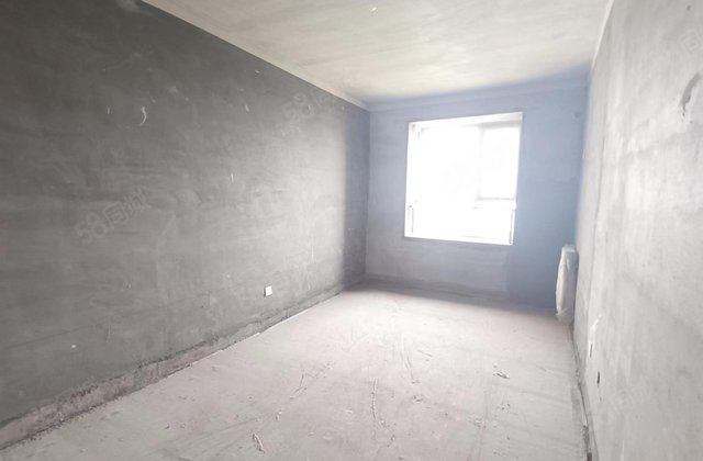 中房颐园3室2厅146㎡69.9万二手房图片