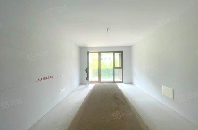 伟峰东域(二期)3室2厅135㎡155万二手房图片