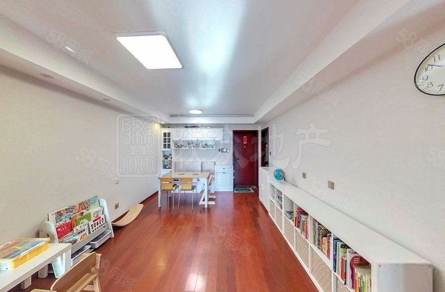 新里西斯莱公馆3室1厅92.35㎡426万二手房图片