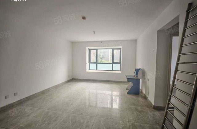 莲湖新城北区户型方正 南北通透带车位 房东诚心出售