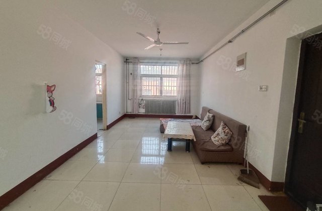 文轩外国语！芳苑小区！龙山南区！恒大名都！龙湾小区！停车方便