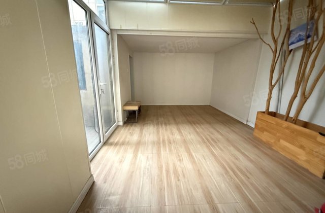 电业局家属院 精装地暖 带院 阳光房