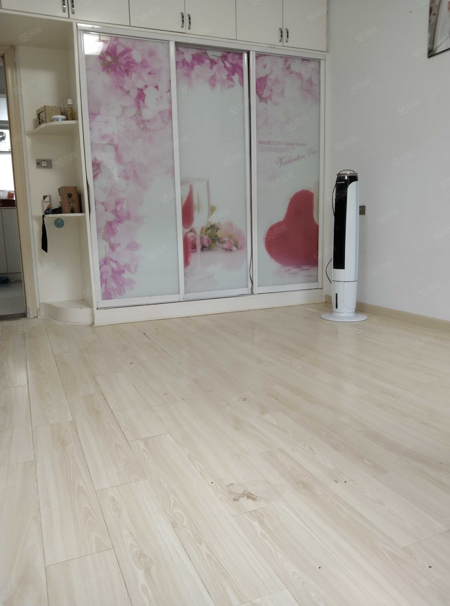 白浪南山小区3室2厅1卫125㎡西18万