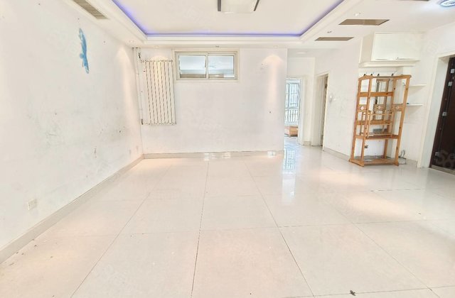 七中路南 花园路 馨苑小区 盛泽小区 三室中层 看房方便