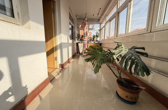 湖边 家属院 健康楼层 双阳台 小区正在加装电梯