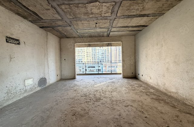 金和天下4室2厅171㎡66.8万二手房图片