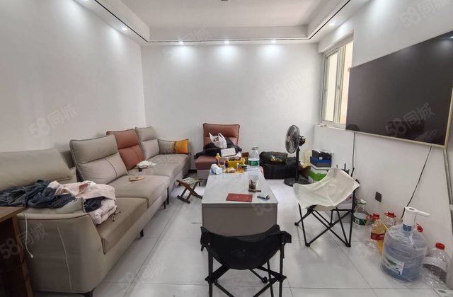 实验文轩！站前街精装婚房急售，望湖花园，电梯房西湖馨苑，一诺