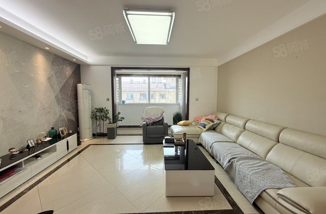 东昌！一品家苑！洋房！精装3室2厅2卫！带车储！价 可谈！