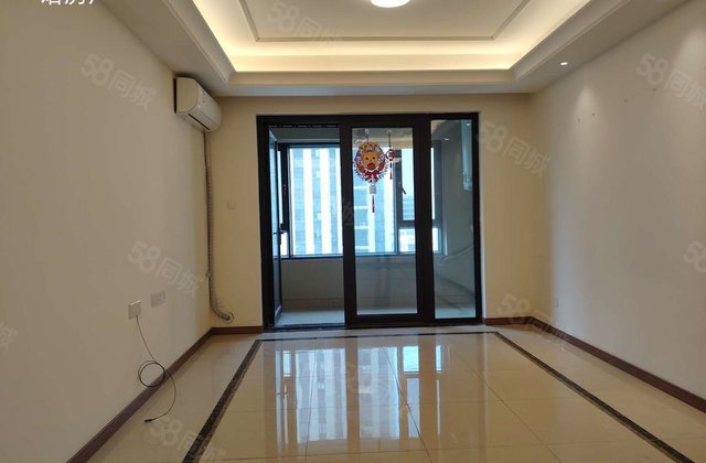 松桂大街   实验 东昌天悦8楼 三室 带车位储 看房有钥匙