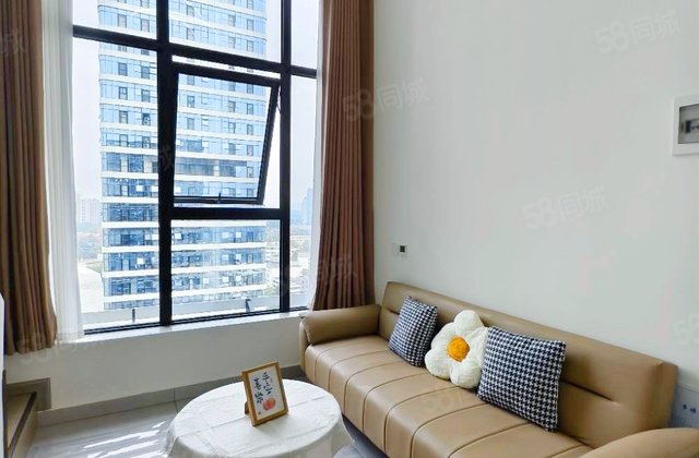 龙腾广场1室1厅30.83㎡25万二手房图片