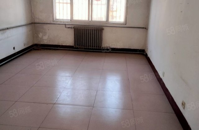 文轩总校，东关  双  好楼层停车方便户型方正82.8万可拉