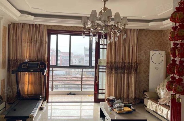 廿三里皇冠花园顶楼楼中楼四房四卫