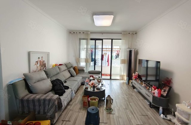 单价7300 西边户 锦绣学府3室2卫 南北通透 观景房