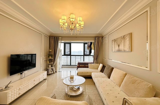 新世界御湖3室2厅134.1㎡145万二手房图片