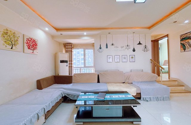 亿丰广场附近阿卡二期11层洋房有车位有储两卫免大税公摊小