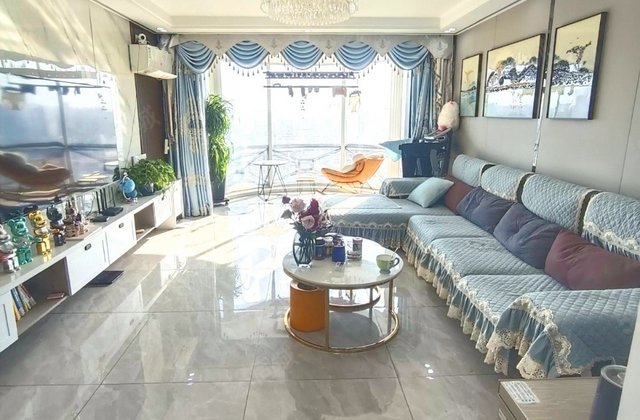 长春国际商务中心3室2厅130㎡85万二手房图片