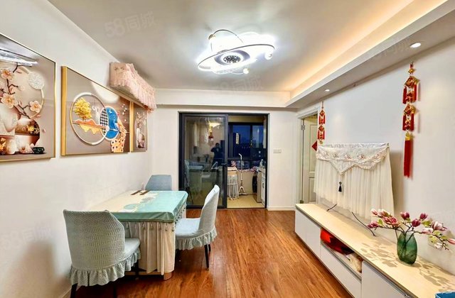 万科魅力之城2室2厅77.47㎡76万二手房图片