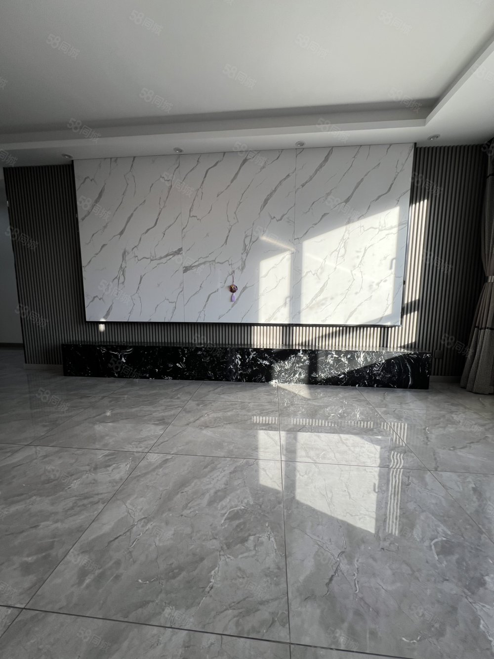 隆基华典3室2厅2卫118㎡南北58.5万