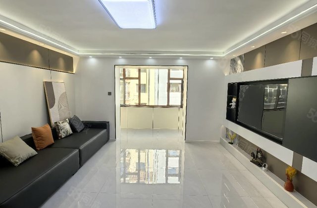 南湖社区3室2厅127㎡35.8万二手房图片