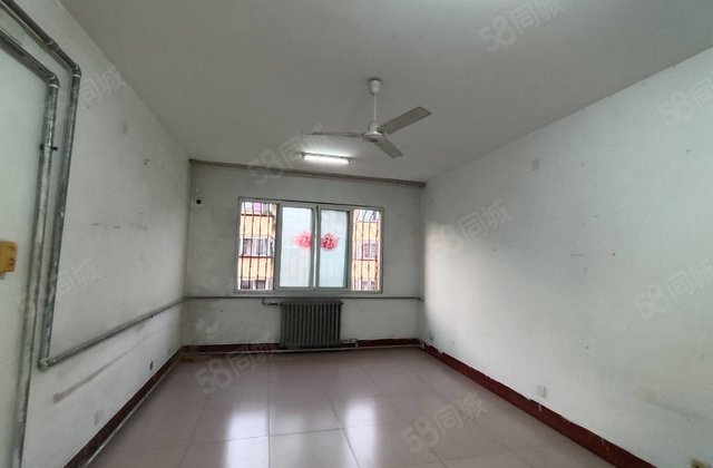 闸口!东关民族!老文轩一中!闸北小区!老县医院!83.8万。