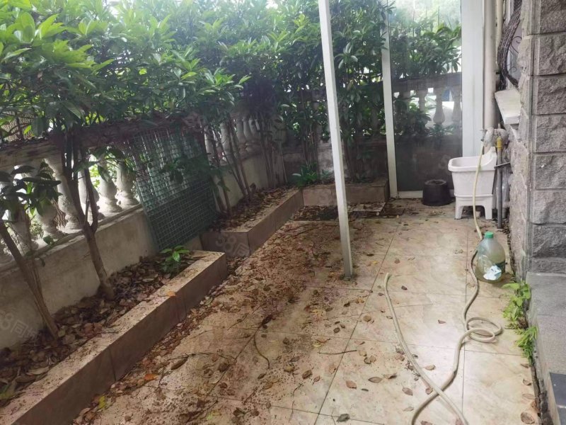 【10图】房东急售 前后花园 边套 采光好,丽池庄园-嘉兴58同城