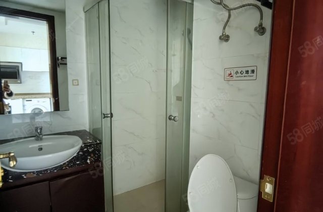 桂林恒大广场1室1厅41.86㎡16万二手房图片