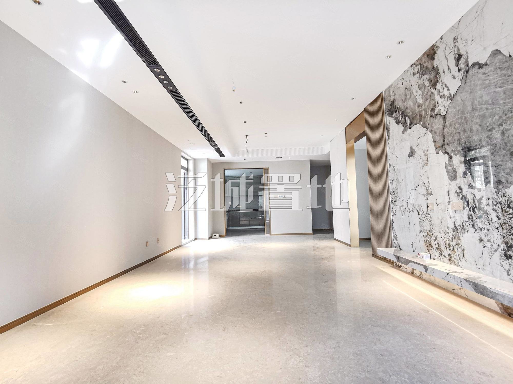 國瑞熙墅二區(qū)4室3廳3衛(wèi)418㎡南北1680萬