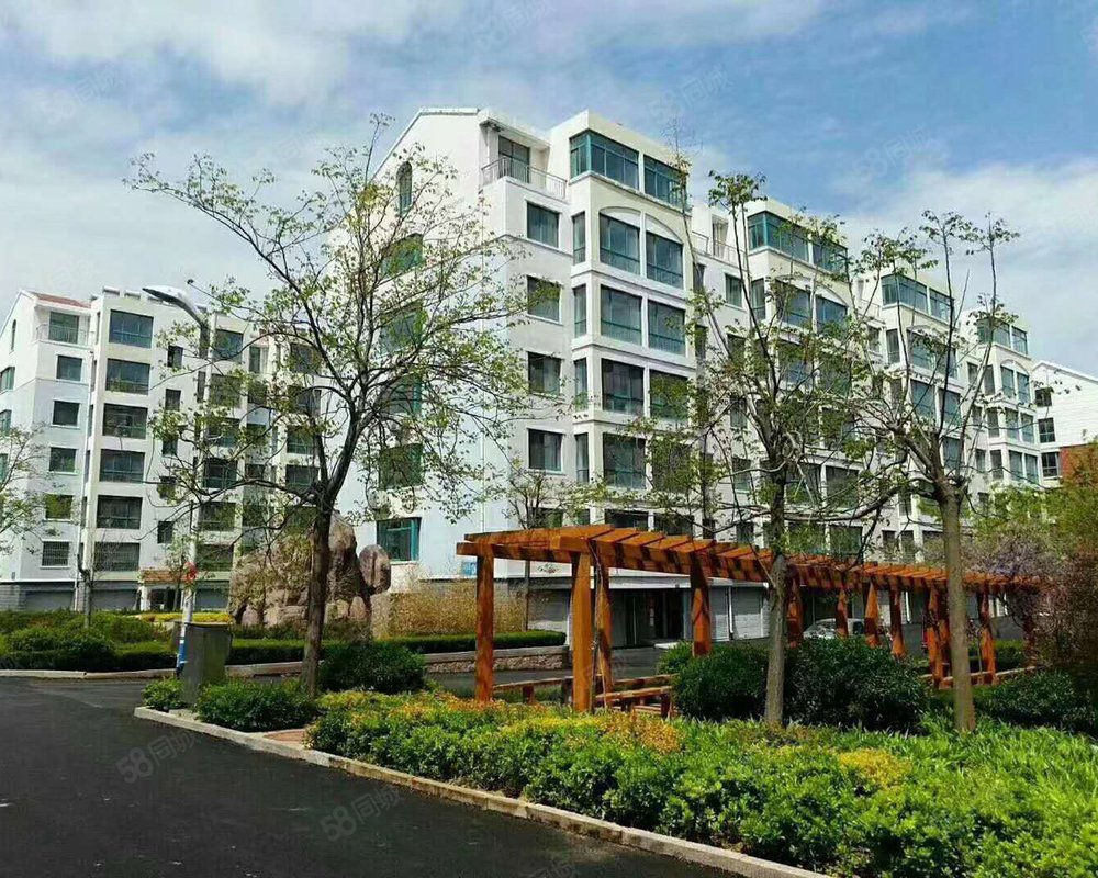 荣天林海悦湖苑