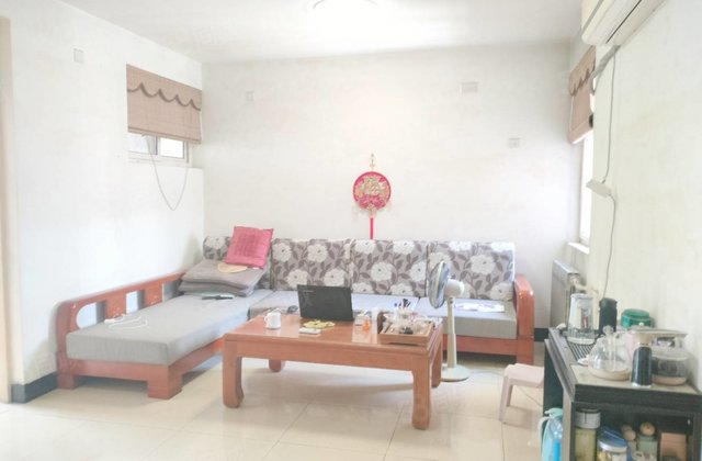 湖边，乐园小区，不临街，实验，正规三室两厅，送储，金柱绿城