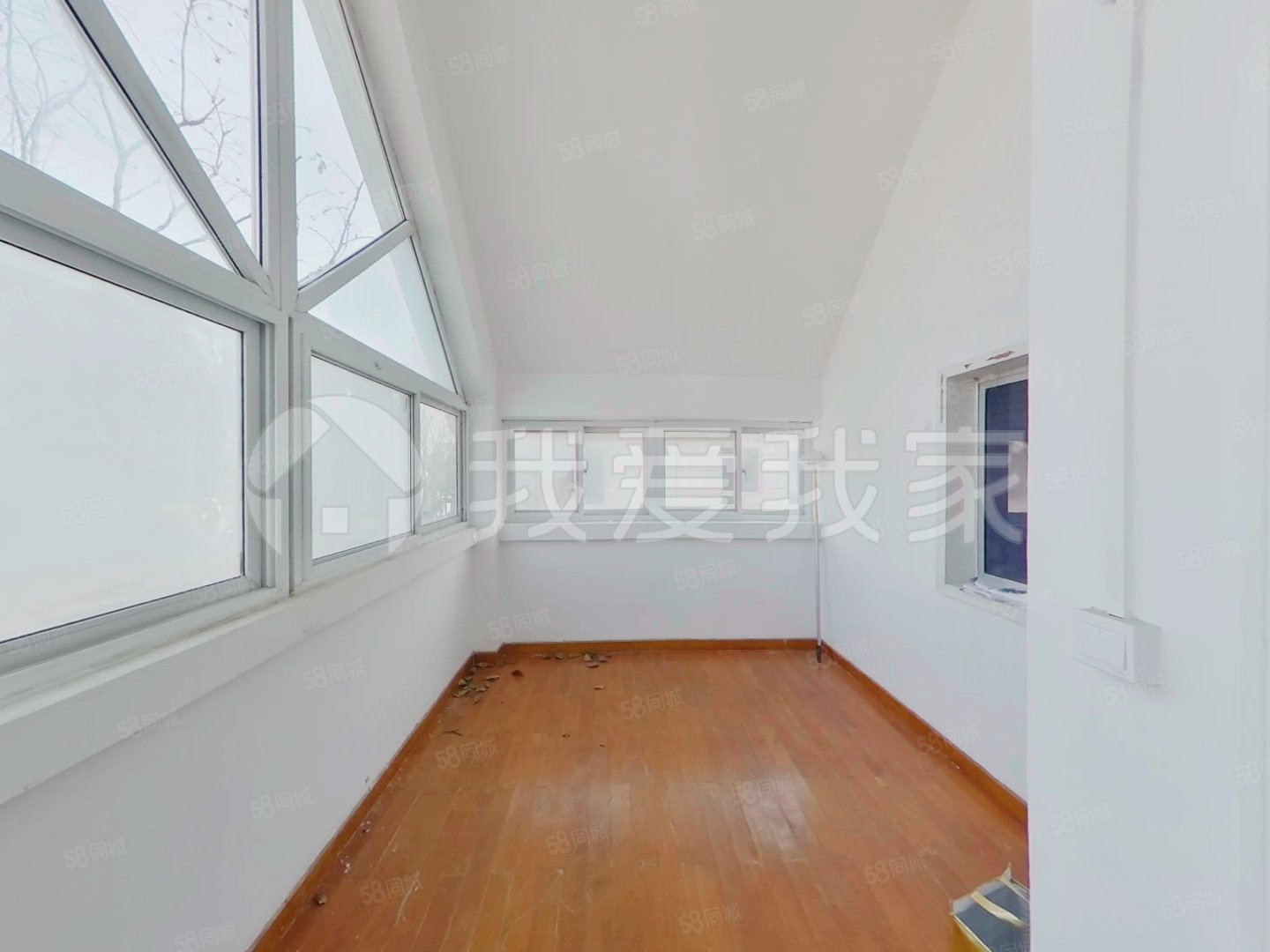 王府園中園(別墅)8室2廳3衛(wèi)256.1㎡東西1550萬(wàn)