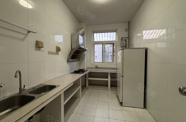 南北通透 商品房 装修好 低密宜居 小三房 高楼层视野无遮挡