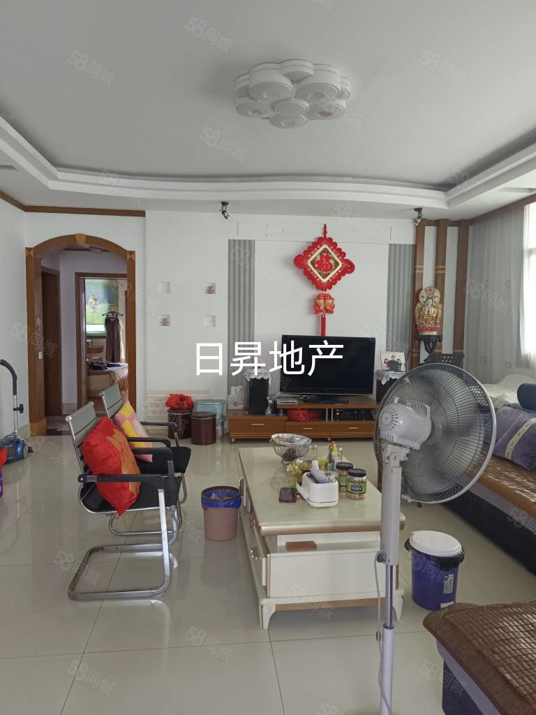 金鼎商业街小区3室2厅2卫137㎡南北55.6万