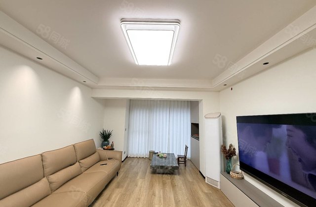 俯山郡一组团3室2厅113㎡75万二手房图片