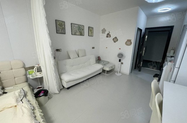 翠绿山庄1室1厅30㎡17万二手房图片