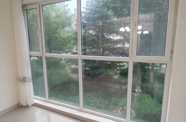 西湖馨苑C区 火车站附近 精装现房 随时可以看房