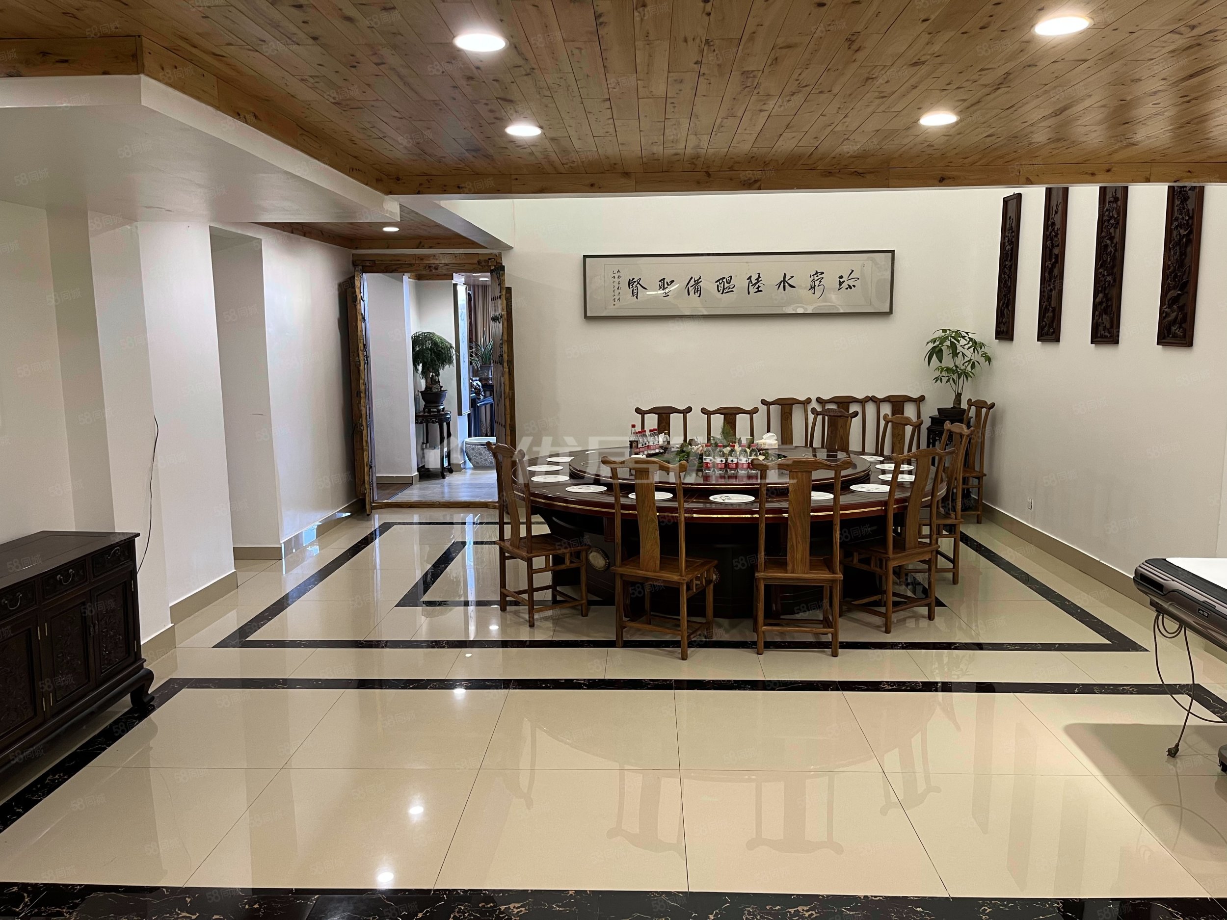 昊壮一品尊府复式楼中楼带花园豪华装修一梯两户南北通透采光好