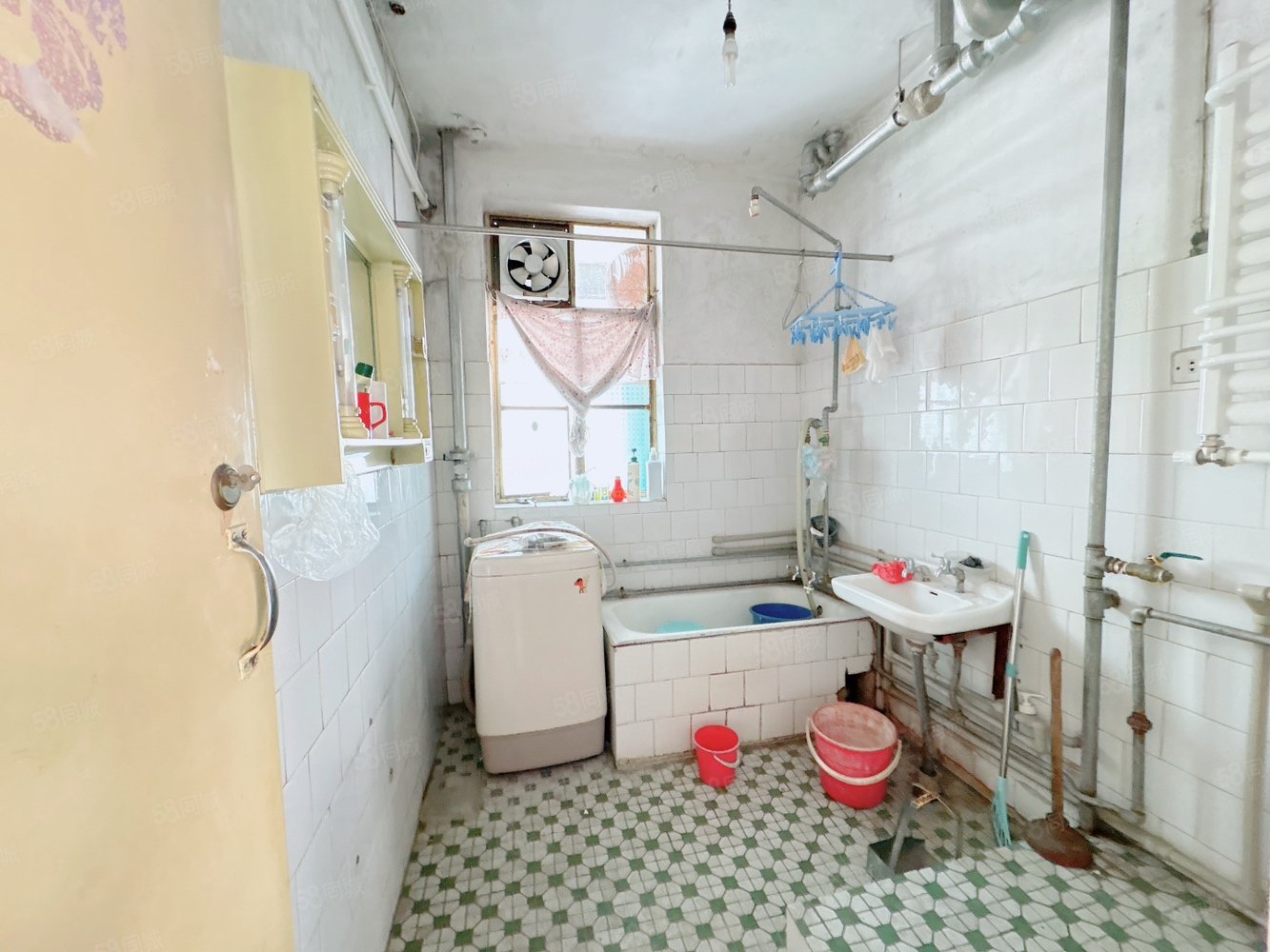 虹美新村2室2厅1卫74㎡南北19.9万