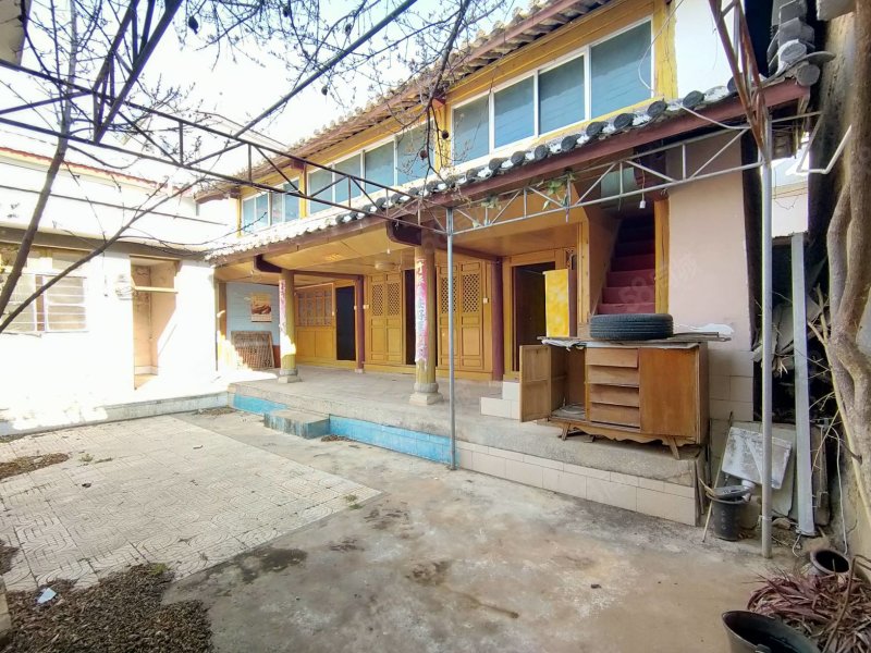 北门坡庭院5室2厅2卫170㎡南北145万