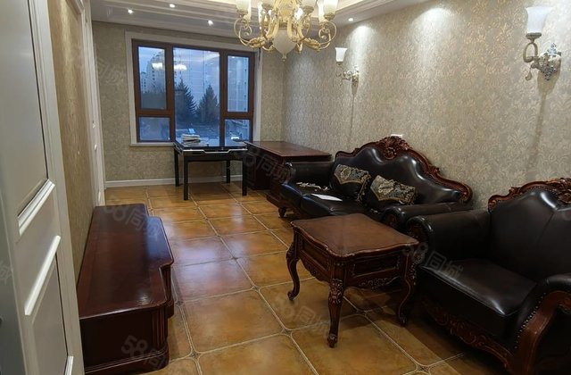 锦江丽都2室1厅1卫87㎡南北56.8万