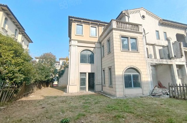 中粮北纬28度4室2厅311㎡468万二手房图片