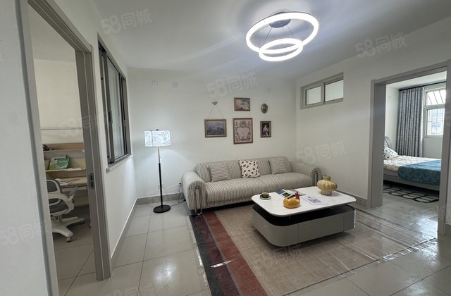 富贵花园 三室 湖边 汇新街 价格可议      总价低