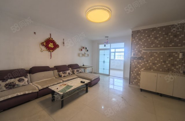 文轩本部 水木清华 电梯房 96万 三室 有储 停车方便