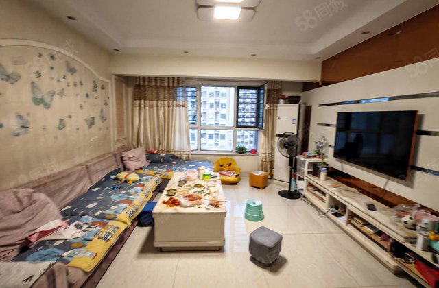 荣盛阳光逸墅 南北通透 中间楼层 房龄新 近医院 双卫88万