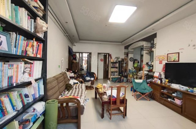 文轩本部  品质小区  电业局五院  一楼带车库 新华书店